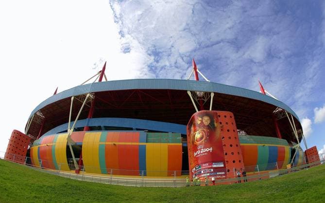 Estadio Municipal de Aveiro - VERÖFFENTLICHUNGSRECHTE NUR FÜR DEUTSCHE MEDIEN Fußball EM Herren Euro 2004, Europameisterschaft, Länderspiel, Nationalmannschaft, Nationalteam Totale Aveiro