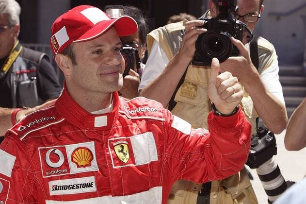 Rubens Barrichello (Brasilien Ferrari) genießt das Medieninteresse Motorsport Grand Prix Herren Großer Preis der USA 2004, Formel 1 Weltmeisterschaft, F1, F, GP, WM, Vdig Gruppe Indianapolis Speedway Indianapolis