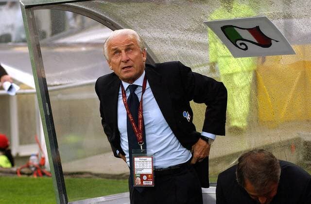Nationaltrainer Giovanni Trapattoni (Italien) Fußball EM Herren Euro 2004, Europameisterschaft, Länderspiel, Nationalmannschaft, Nationalteam, Gruppe C Einzelbild Guimaraes