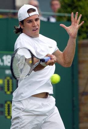 Thomas Haas (Deutschland) - Vorhand Tennis Herren All England Championships 2004, Grand Slam, ATP-Tour, Einzelbild Wimbledon London Dynamik,