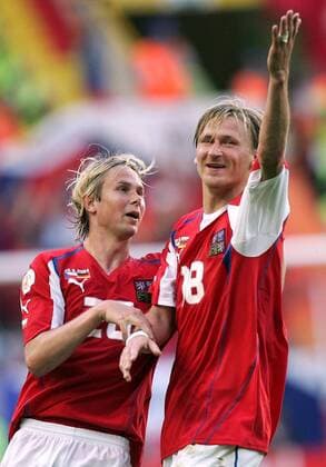 Marek Heinz (re.) und Jaroslav Plasil (beide Tschechien) - Torjubel Fußball EM Herren Euro 2004, Europameisterschaft, Länderspiel, Nationalmannschaft, Nationalteam, Gruppe D, Vdig Gruppe Lissabon Freude,