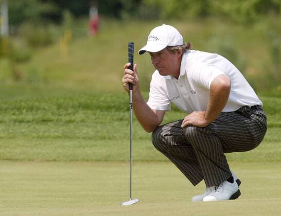 Barry Lane (England) taxiert die Putlinie Golf Herren Deutsche Bank SAP Open 2004, Golfen, PGA European Tour, TPC of Europe Einzelbild St. Leon-Rot