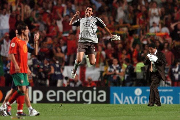 Torwart Ricardo (Portugal) springt jubelnd in die Luft Fußball EM Herren Euro 2004, Europameisterschaft, Länderspiel, Nationalmannschaft, Nationalteam, Viertelfinale Einzelbild Lissabon Freude, Begeisterung,