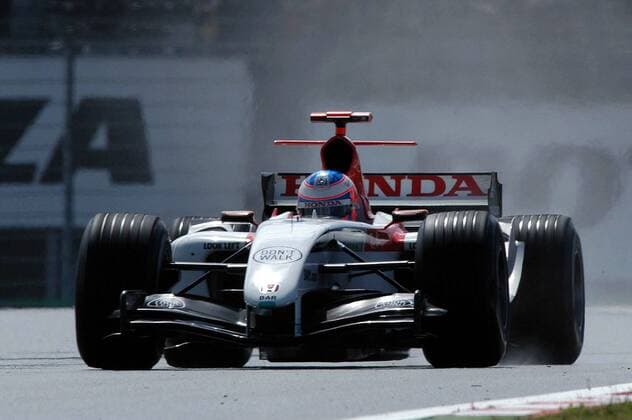 Jenson Button (England BAR-Honda) in seinem Boliden Motorsport Grand Prix Herren Großer Preis von Frankreich 2004, Formel 1 Weltmeisterschaft, F1, F, GP, WM, Freies Training Einzelbild Circuit de Nevers Magny-Cours