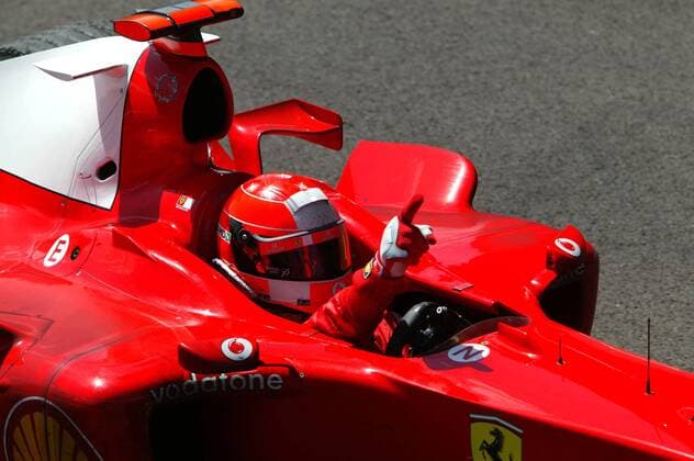 Sieger Michael Schumacher (Deutschland Ferrari) jubelnd im Boliden Motorsport Grand Prix Herren Großer Preis von Frankreich 2004, Formel 1 Weltmeisterschaft, F1, F, GP, WM Einzelbild Magny-Cours Freude,