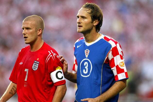 Josip Simunic (Kroatien, re.) und David Beckham (England) Fußball EM Herren Euro 2004, Europameisterschaft, Länderspiel, Nationalmannschaft, Nationalteam, Gruppe B, Vdig Gruppe Lissabon