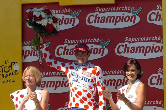 Richard Virenque (Frankreich Quick Step-Davitamon) im Bergtrikot auf dem Podium Radsport Herren Tour de France 2004, Straßenradsport, Straße, Rad, Vdig Gruppe 11. Etappe Saint-Flour - Figeac Freude,  
