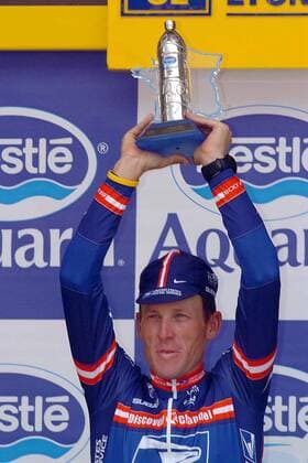 Lance Armstrong (USA US Postal Service) feiert seinen Etappensieg Radsport Herren Tour de France 2004, Straßenradsport, Straße, Rad, Vdig Einzelbild 15. Etappe Valreas - Villard-de-Lans Freude,  