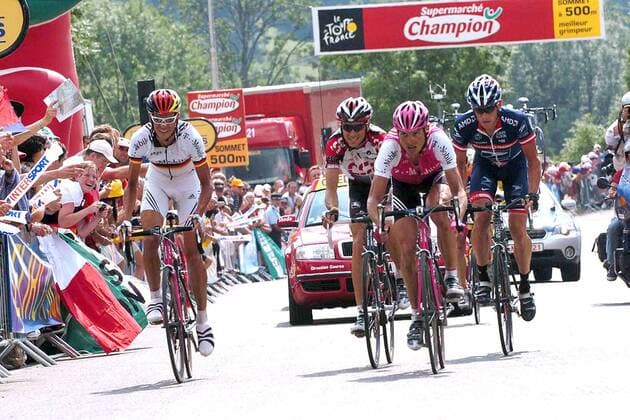 Andreas Klöden (li.) und Jan Ullrich (beide Deutschland T-Mobile) vor Lance Armstrong (USA US Postal Service, re.) und Ivan Basso (Italien CSC) Radsport Herren Tour de France 2004, Straßenradsport, Straße, Rad, Vdig Gruppe 15. Etappe Valreas - Villard-de-Lans  