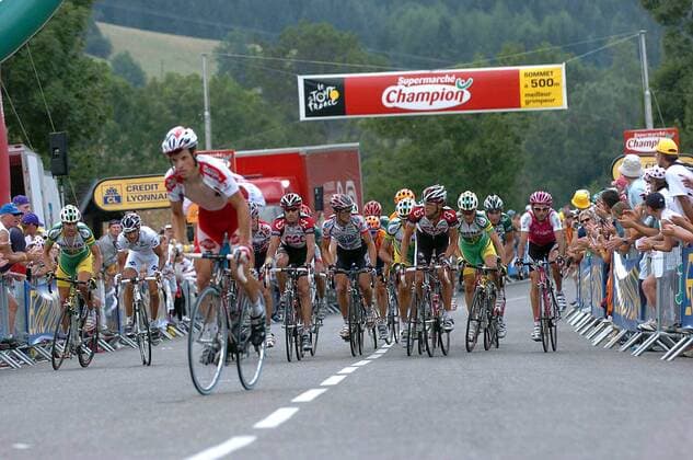 Die letzten 500 Meter für die Verfolgergruppe Radsport Herren Tour de France 2004, Straßenradsport, Straße, Rad, Vdig Totale 15. Etappe Valreas - Villard-de-Lans  