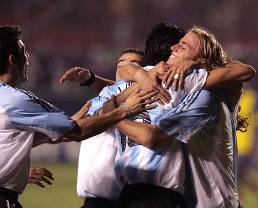 Torjubel Argentinien, re. Luciano Figueroa - VERÖFFENTLICHUNGSRECHTE NUR FÜR DEUTSCHE MEDIEN Fußball Länderspiel Herren Copa America 2004, Amerika, Südamerikameisterschaft, Südamerika-Meisterschaft, Halbfinale Gruppe Lima, Länderspiel Freude, Begeisterung,