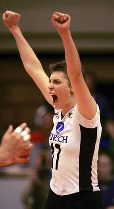 Birgit Thumm (Deutschland) jubelt Volleyball Länderspiel Damen World Grand Prix 2004, Länderspiel, Nationalmannschaft, Nationalteam, Nationaltrikot Einzelbild Rostock Freude, Begeisterung,
