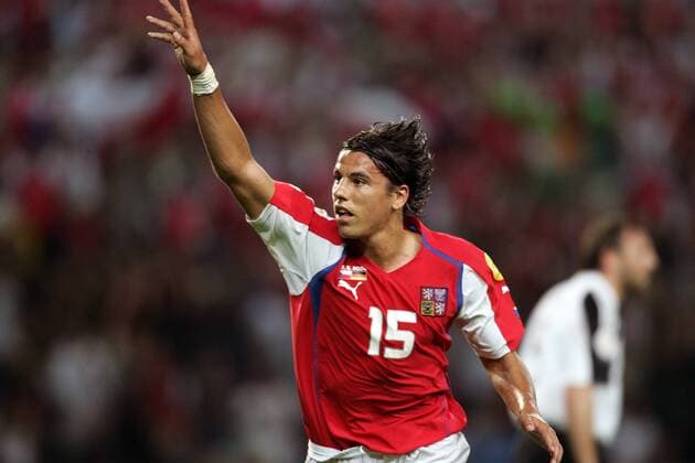 Milan Baros (Tschechien) - Torjubel Fußball EM Herren Euro 2004, Europameisterschaft, Länderspiel, Nationalmannschaft, Nationalteam, Gruppe D, Vdig Einzelbild Lissabon Freude,