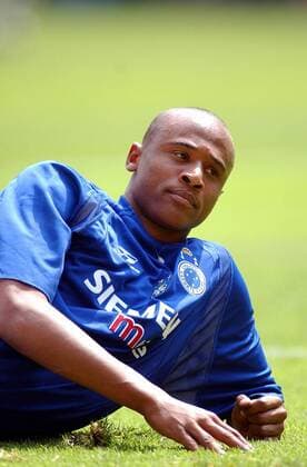 Luizao (Cruzeiro) am Boden Fußball Herren Serie A 2004, 1. Brasilianische Liga, Cruzeiro Belo Horizonte, Saisonvorbereitung, Vdig Einzelbild Mexico City, Mexiko Stadt