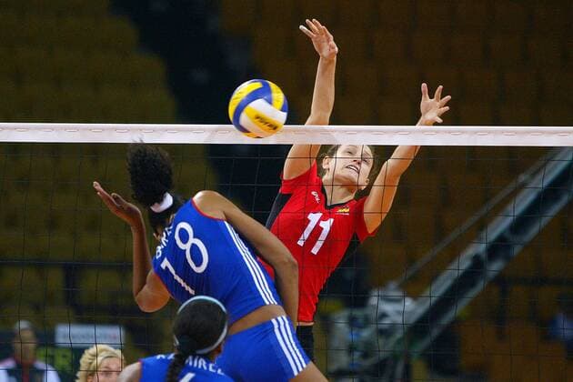 Christiane Fürst (Deutschland, hi.) - Block gegen Barros Fernandez (Kuba) Volleyball OS Sommer Damen Olympische Sommerspiele Athen 2004, Olympia, Olympiade, Spiele, Nationalmannschaft, Nationalteam Gruppe Faliron Dynamik,