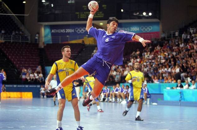 Bertrand Gille (Frankreich) - Torwurf Handball OS Sommer Herren Olympische Sommerspiele 2004, Olympia, Olympiade, Spiele, Athen, Länderspiel Gruppe pan6821 Faliron Dynamik,  