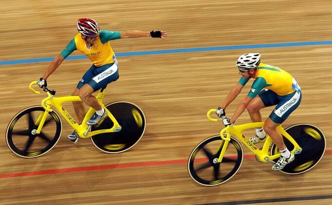 Stuart O Grady (li.) und Graeme Brown (beide Australien) Radsport OS Sommer Herren Olympische Sommerspiele Athen 2004, Olympia, Olympiade, Spiele, Rad, Bahn, Bahnrad, Bahnradsport Gruppe Maroussi Freude,