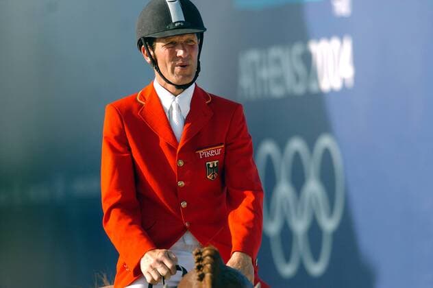 Ludger Beerbaum (Deutschland) Pferdesport OS Sommer Herren Olympische Sommerspiele 2004, Olympia, Olympiade, Spiele, Athen, Reiten, Reitsport, Springreiten Einzelbild Markopoulo