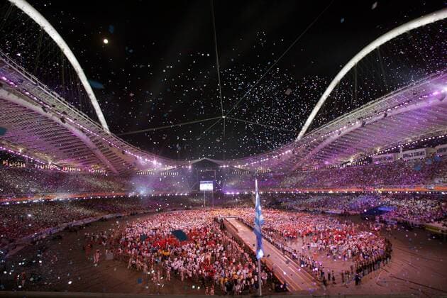 Eine stimmungsvolle Schlussfeier beendet die Olympischen Spiele 2004 in Athen OS Sommer Olympische Sommerspiele Athen 2004, Olympia, Olympiade, Spiele, pan7050, Abschlussfeier, Feier Totale Olympiastadion, Olympic Stadium, Abschlußfeier Maroussi, Schlußfeier  