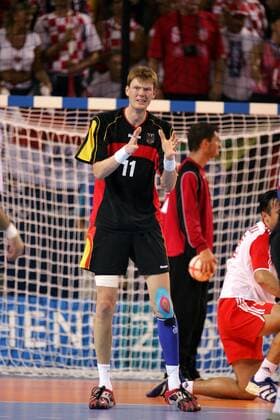 Volker Zerbe (Deutschland) unzufrieden Handball OS Sommer Herren Olympische Sommerspiele Athen 2004, Olympia, Olympiade, Spiele, Länderspiel, Finale, Endspiel, Einzelbild Helliniko Skepsis,