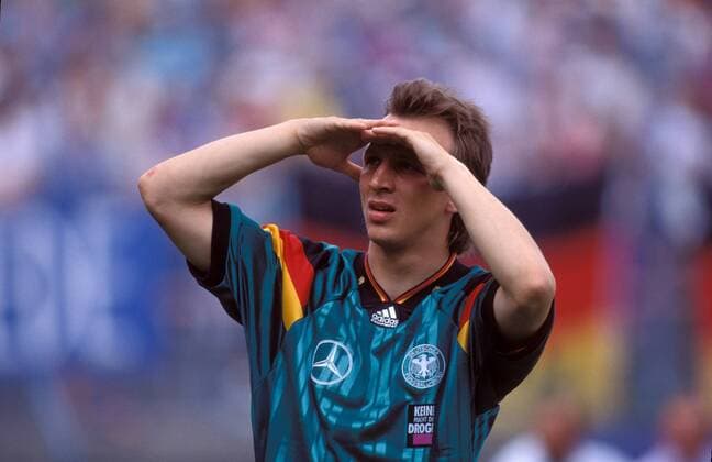 Andreas Thom (Deutschland) Fußball Länderspiel Herren DEUTSCHSPRACHIGE SPORTZEITSCHRIFTEN UND -ZEITUNGEN NUR NACH RÜCKSPRACHE, Länderspiel 1993 Einzelbild