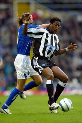 Robbie Savage (li., Birmingham) gegen Patrick Kluivert (Newcastle) Fußball Herren English Premier League 2004 2005, 1. Englische Liga, Birmingham City - Newcastle United FC 2:2 Gruppe Birmingham Dynamik,