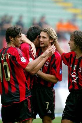 Torjubel Milan, v.li.: Rui Costa, Kaka und Andriy Shevchenko Fußball Herren Serie A 2004 2005, 1. Italienische Liga, AC Mailand, Vdig, Jubel, jubeln Gruppe Jubel, jubeln, Umarmung, umarmen Mailand Freude,