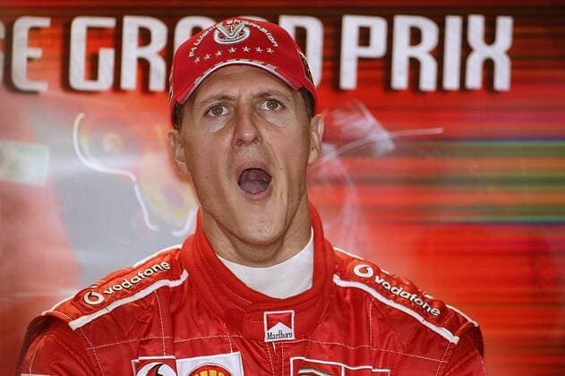 Michael Schumacher (Deutschland Ferrari) gelangweilt Motorsport Grand Prix Herren Großer Preis von Japan 2004, Formel 1 Weltmeisterschaft, F1, F, GP, WM Porträt International Racing Course Suzuka Langeweile,