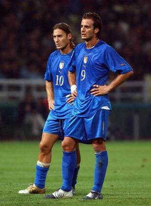 Alberto Gilardino (re.) und Francesco Totti (beide Italien) Fußball Länderspiel Herren Qualifikation 2004, Länderspiel, Nationalmannschaft, Nationalteam, Nationaltrikot Gruppe Parma