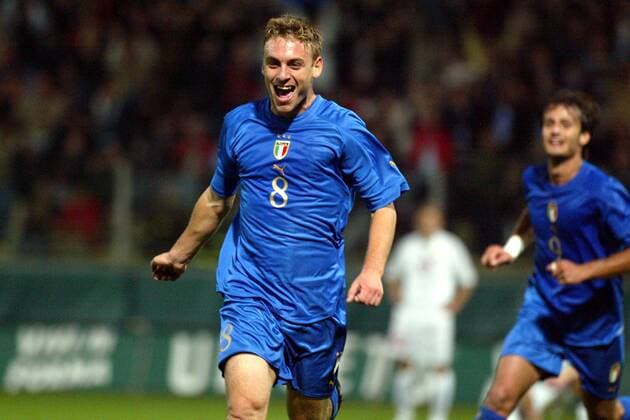 Daniele de Rossi (Italien) - Torjubel Fußball Länderspiel Herren Qualifikation 2004, Länderspiel, Nationalmannschaft, Nationalteam, Nationaltrikot Einzelbild Parma Freude,