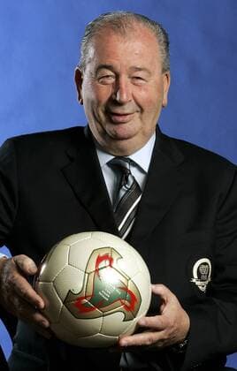 Julio Grondona (Argentinien), FIFA Senior Vizepräsident und Präsident des argentinischen Fußballverbandes AFA - PUPLISHING RIGHTS FOR GERMAN MEDIA ONLY Fußball Herren FIFA Exekutivkomitee 2004, Studio, Fotostudio, Studioshooting, Studiotermin, Studioaufnahme, Vdig Einzelbild Zürich