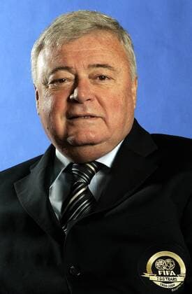Ricardo Terra Teixeira (Brasilien), Mitglied im Exekutivkomitee der FIFA und Präsident des brasilianischen Fußballverbandes CBF - PUPLISHING RIGHTS FOR GERMAN MEDIA ONLY Fußball Herren FIFA Exekutivkomitee 2004, Studio, Fotostudio, Studioshooting, Studiotermin, Studioaufnahme, Vdig Porträt Zürich
