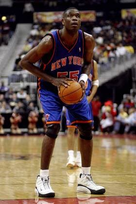 Dikembe Mutombo (New York Knicks) - Freiwurf - PUBLICATION ONLY FOR GERMAN, SWISS, AUSTRIAN AND HUNGARIAN MEDIA (Icon9451498) Basketball Herren NBA 2003 2004, New York Knicks Einzelbild Atlanta EDITORIAL USE ONLY