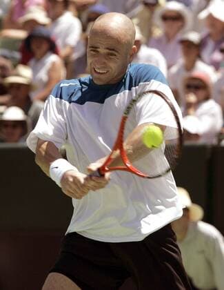 Andre Agassi (USA) - beidhändige Rückhand Tennis Herren Kooyong Classic 2005, ATP Tour Einzelbild Melbourne Dynamik,