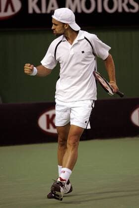Nicolas Kiefer (Deutschland) ballt jubelnd die Faust Tennis Herren Australian Open 2005, ATP Tour, Grand Slam, Hartplatz, Hardcourt, Hartplatztennis, Hartplatzturnier, Einzelbild Melbourne