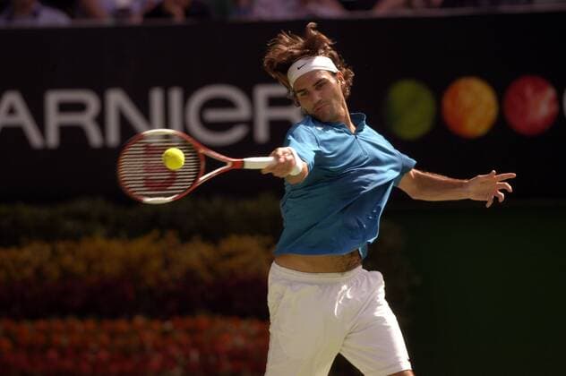 Roger Federer (Schweiz) - Vorhand Tennis Herren Australian Open 2005, Grand Slam, ATP-Tour Einzelbild Melbourne Dynamik,
