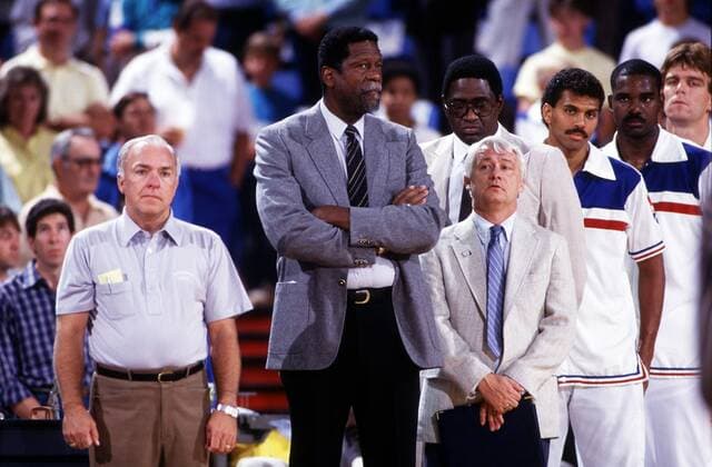 Headcoach Bill Russell (Sacramento Kings, 2.v.li.) - PUBLICATION FOR GERMAN, SWISS, AUSTRIAN AND HUNGARIAN MEDIA ONLY (Icon5000233) Basketball Herren NBA 1987 1988, Vdia Gruppe Sacramento EDITORIAL USE ONLY