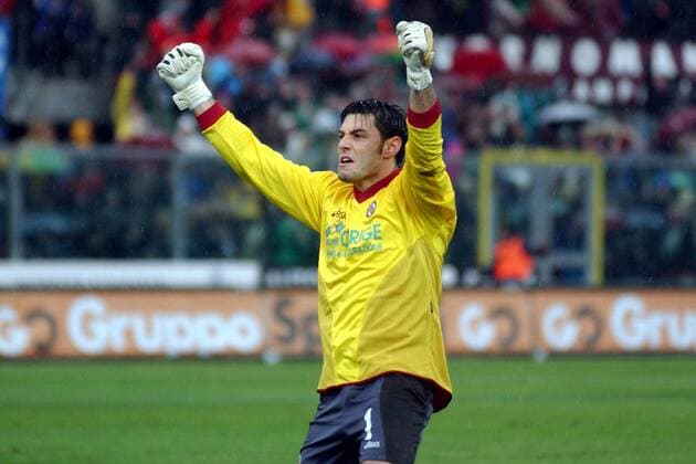 Torwart Marco Amelia (Livorno) jubelt Fußball Herren Serie A 2004 2005, 1. Italienische Liga, AS Livorno Einzelbild Livorno Begeisterung, Freude,