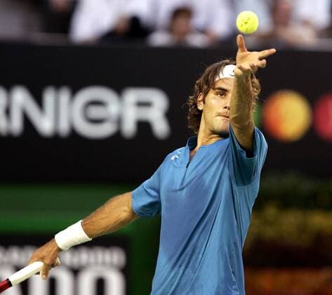 Roger Federer (Schweiz) - Aufschlag Tennis Herren Australian Open 2005, Grand Slam, ATP-Tour Einzelbild Melbourne