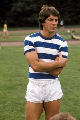 Theo Bücker (MSV Duisburg) Fußball 1. BL Herren Saison 1975 1976, Vorstellung, Präsentation, Pressetermin, Vdia Porträt Duisburg, Porträttermin