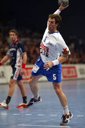 Torsten Jansen (Hamburg) - Siebenmeter Handball 1. BL Herren DHB Pokal 2004 2005, Pokalspiel, HSV Hamburg Einzelbild Hamburg Dynamik