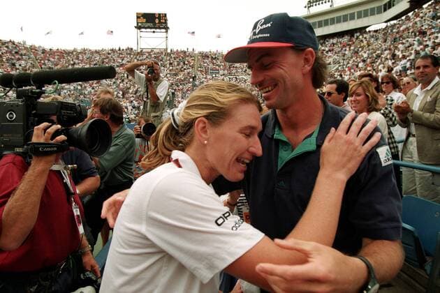 US Open Siegerin Steffi Graf (Deutschland) freut sich mit ihrem Trainer Heinz Günthardt (Schweiz) Tennis Damen US Open 1995, Grand Slam, WTA Tour, Gruppe Flushing Meadow, Meadows New York Freude, Begeisterung,