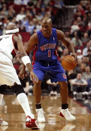 Chauncey Billups (Detroit Pistons) am Ball - (Icon7198107) Basketball Herren NBA 2004 2005, Portland Trail Blazers - Detroit Pistons 93:103, Trailblazers Gruppe Portland EDITORIAL USE ONLY