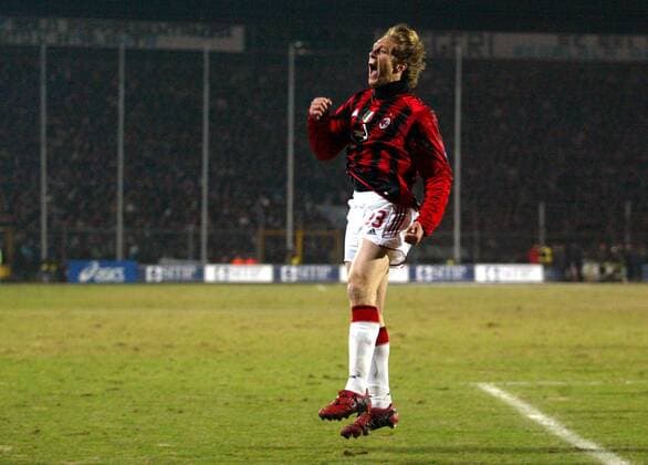 Torschütze Massimo Ambrosini (Milan) jubelt Fußball Herren Serie A 2004 2005, 1. Italienische Liga, AC Mailand Einzelbild Bergamo Begeisterung, Freude,