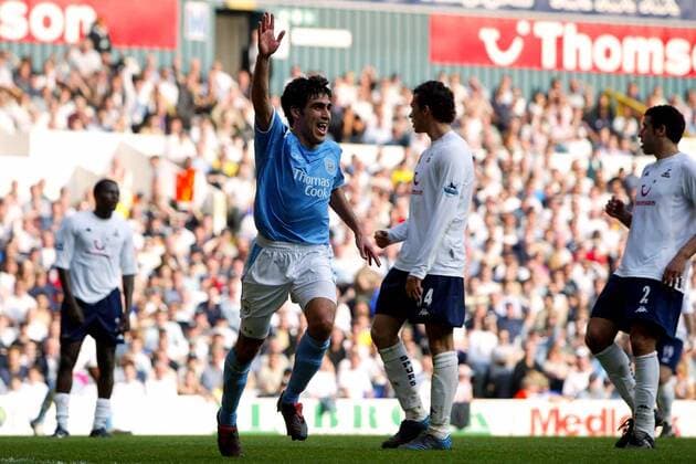 Torschütze Claudio Reyna (Manchester City, 2. v. li.) jubelt -  Fußball Herren English Premier League 2004 2005, 1. Englische Liga, Tottenham Hotspurs - Manchester City 2:1, Spurs Gruppe London Freude, Begeisterung,