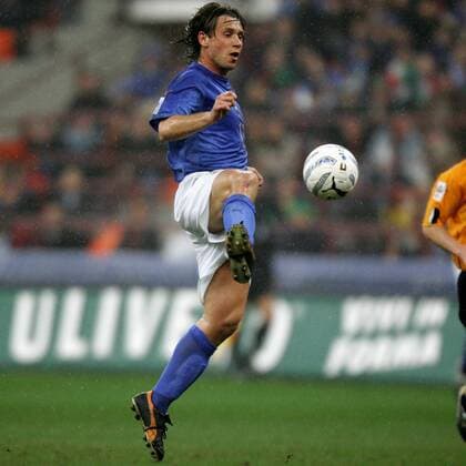 Antonio Cassano (Italien) am Ball -  Fußball Länderspiel Herren Weltmeisterschaftsqualifikation 2005, Qualifikation, Länderspiel, Nationalmannschaft, Nationalteam, Einzelbild Länderspiel, Mailand Dynamik, Höhe,