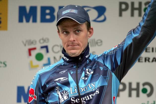 Siegerehrung Criterium International 2005 - Jörg Jaksche (Deutschland Liberty Seguros) belegt bei der 2. Etappe von Les Vieilles Forges nach Montherme den 2. Platz Radsport Herren Criterium International 2005, Straßenradsport, Straße, Rad, Einzelbild 2. Etappe: Les Vieilles Forges - Montherme