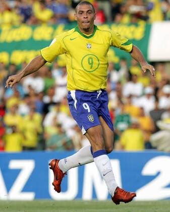 Ronaldo (Brasilien) Fußball Länderspiel Herren Weltmeisterschaftsqualifikation 2005, Qualifikation, Länderspiel, Nationalmannschaft, Nationalteam Einzelbild Goiania Dynamik,
