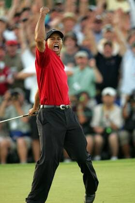 Eldrick Tiger Woods (USA) schreit seine Freude über den Sieg beim Golfmasters 2005 heraus - (Icon5937494) Golf Herren Masters 2005, PGA Tour, Golfen Einzelbild Augusta Freude, Begeisterung, EDITORIAL USE ONLY
