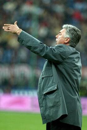 Trainer Carlo Ancelotti (Milan) gibt Anweisungen Fußball Herren Serie A 2004 2005, 1. Italienische Liga, AC Mailand Einzelbild Mailand